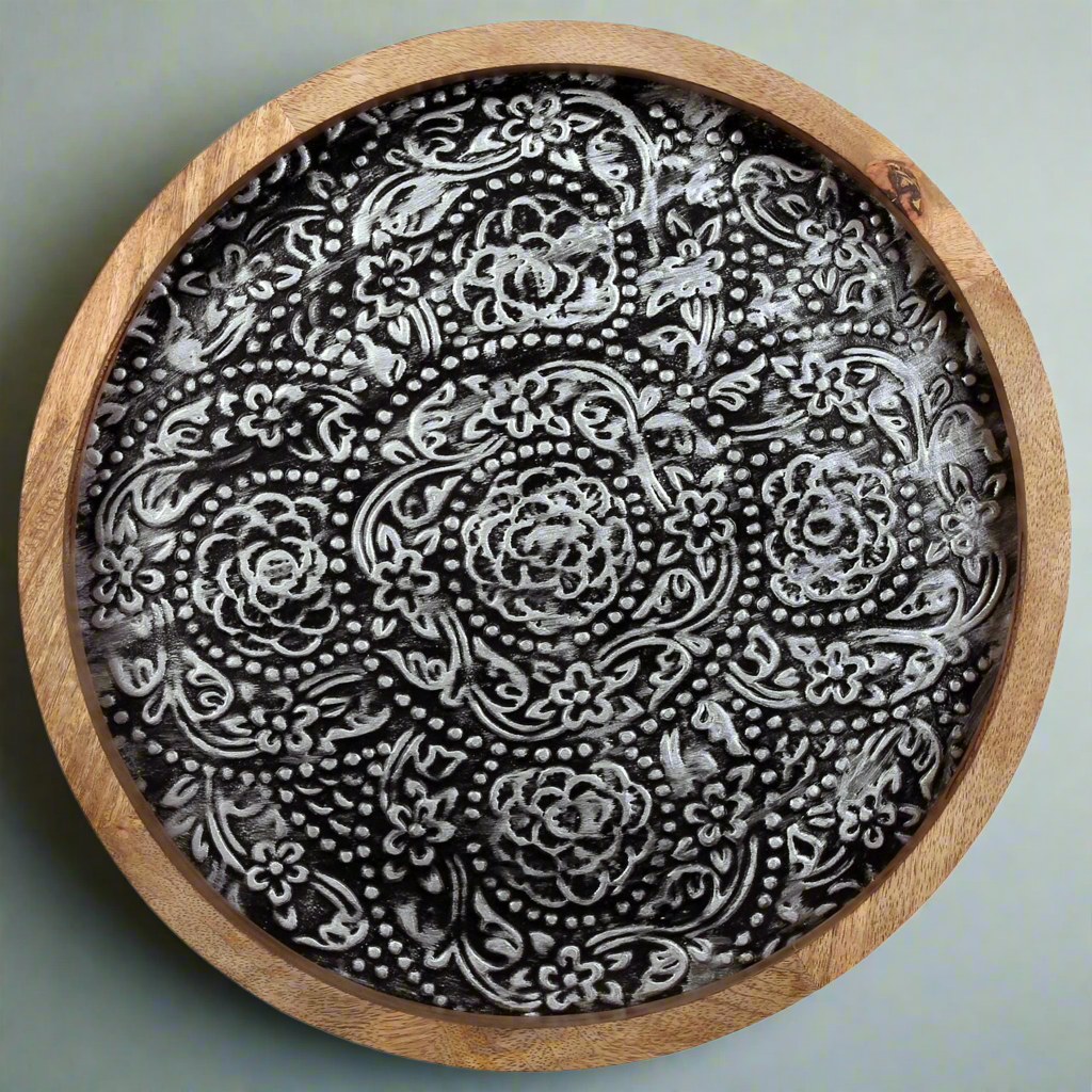 16” ROUND WOOD AND ETCHED BLACK METAL TRAY