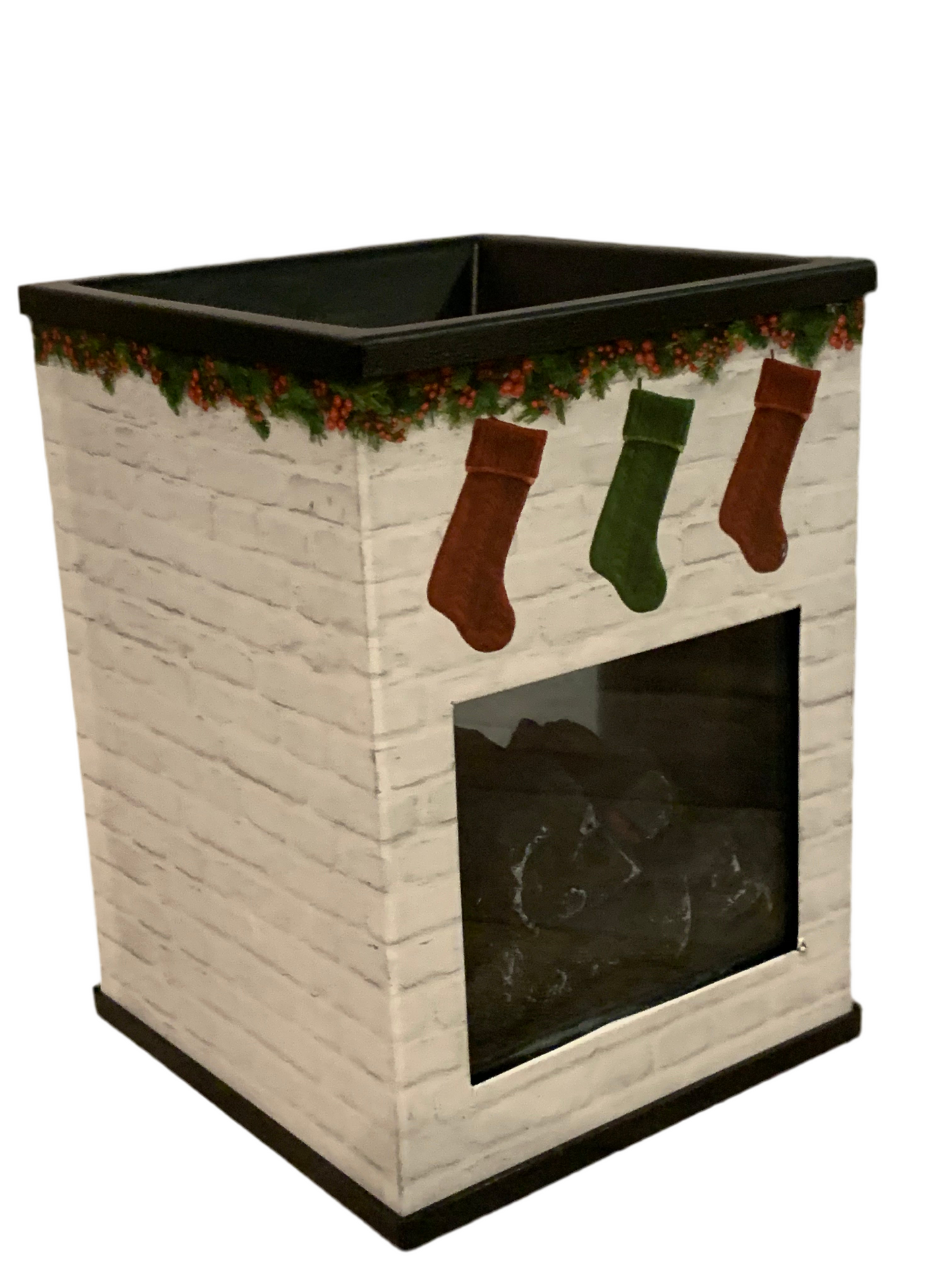 CHRISTMAS ILLUMINATED FIREPLACE WAX WARMER