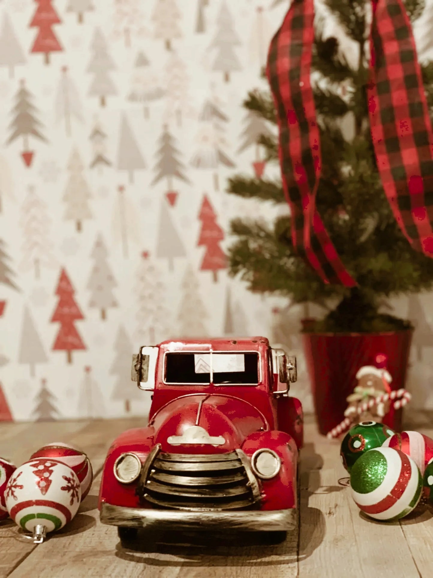 VINTAGE RED TRUCK